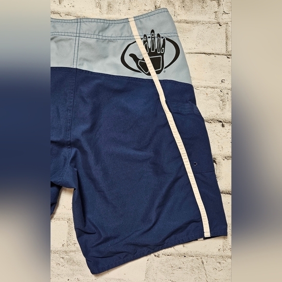 Body Glove Blue & White Board Shorts - Picture 5 of 9
